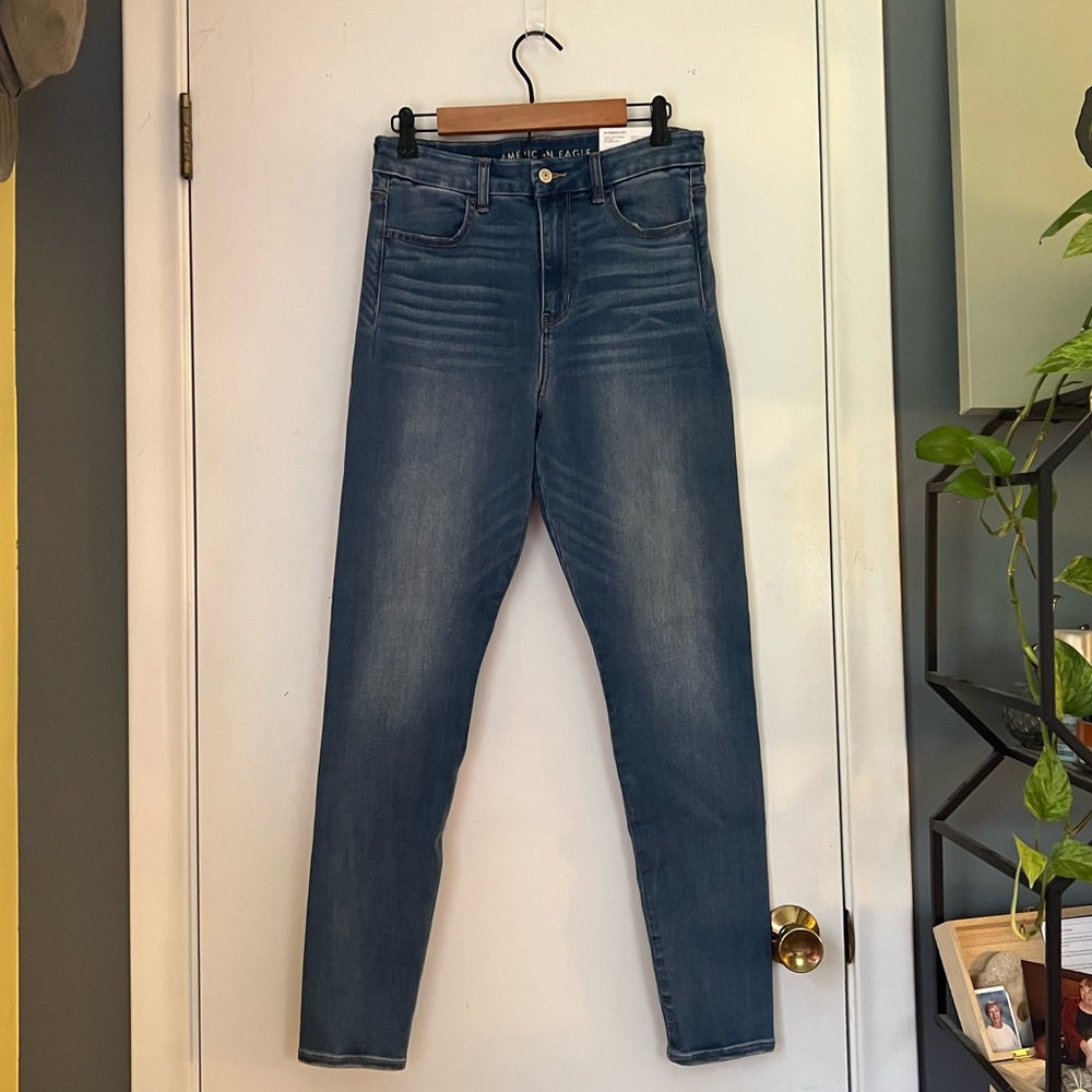 BNWT American Eagle Forever Soft Super High Rise Jegging